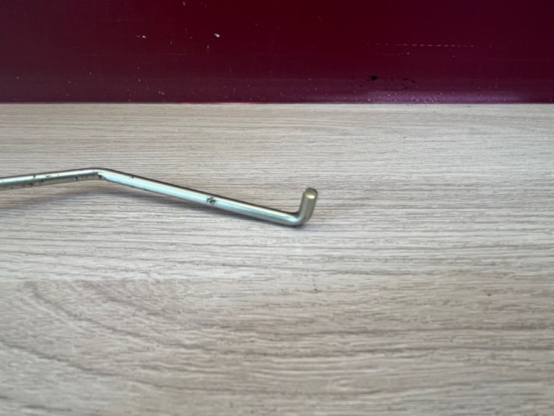 Тяга замка двери