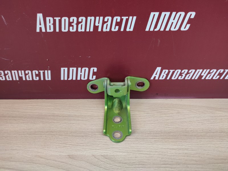 Петля двери