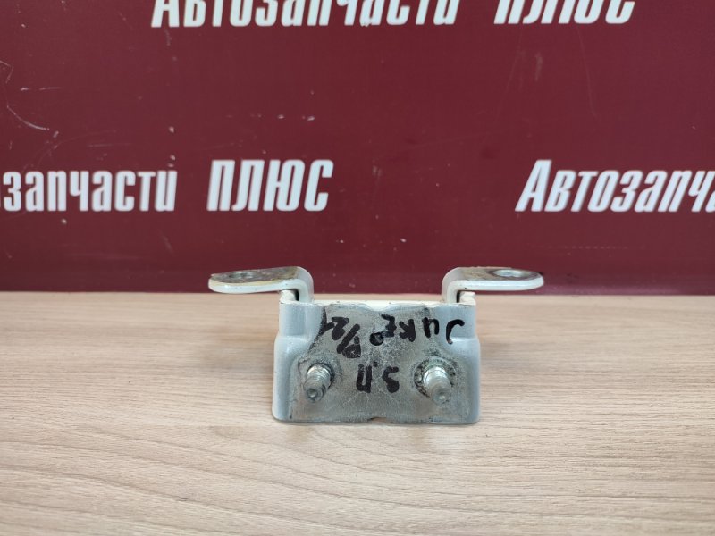 Петля     двери