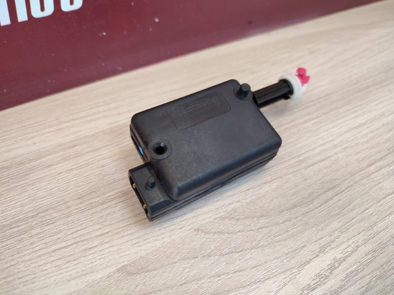 Привод замка багажника