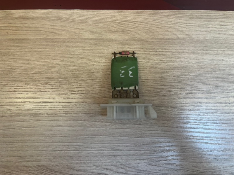 Резистор отопителя