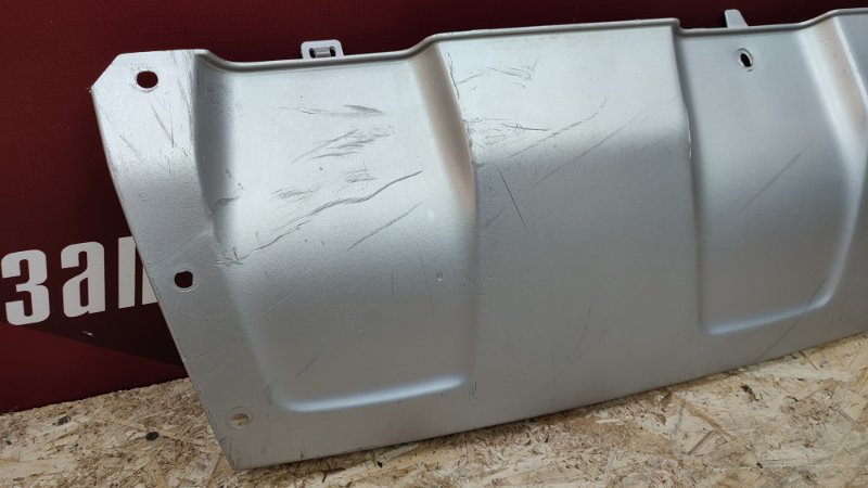 Накладка бампера