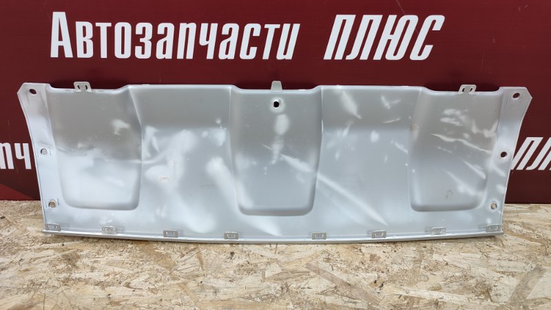 Накладка бампера