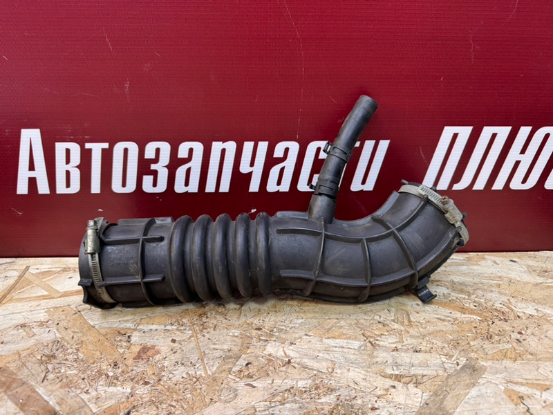 Патрубок воздушного фильтра