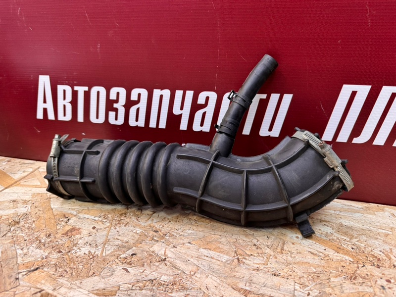 Патрубок воздушного фильтра