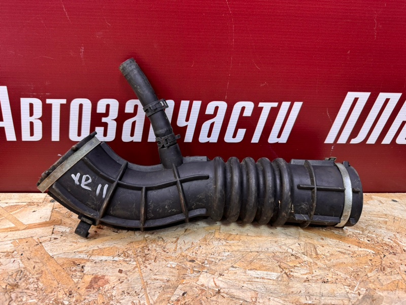 Патрубок воздушного фильтра