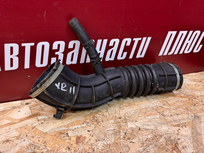 Патрубок воздушного фильтра