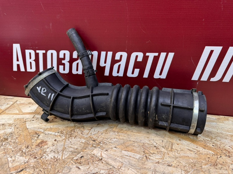 Патрубок воздушного фильтра