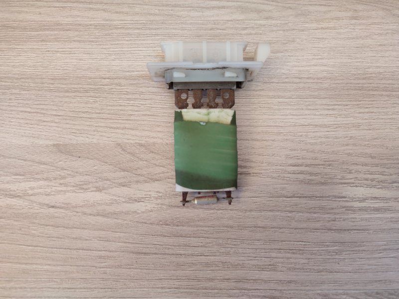 Резистор отопителя