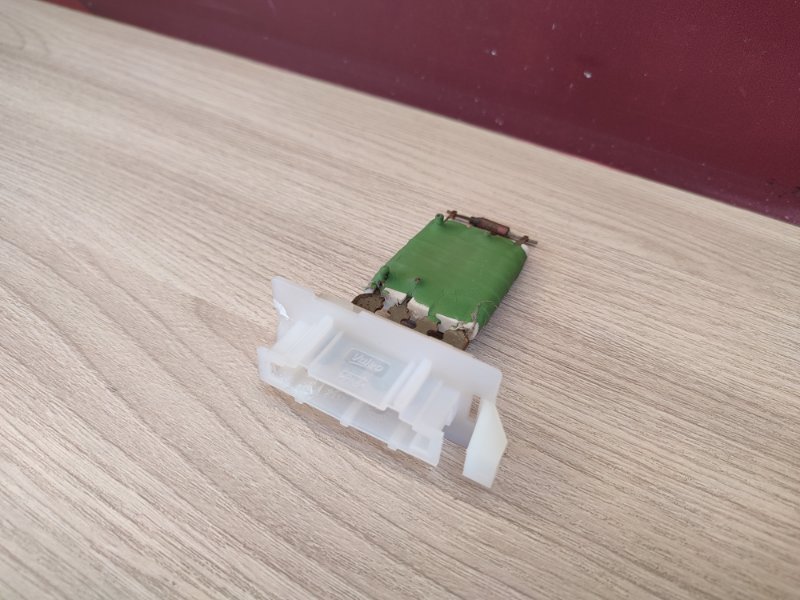 Резистор отопителя