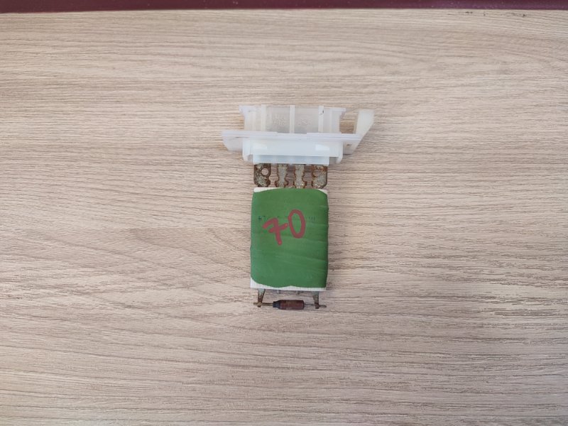 Резистор отопителя