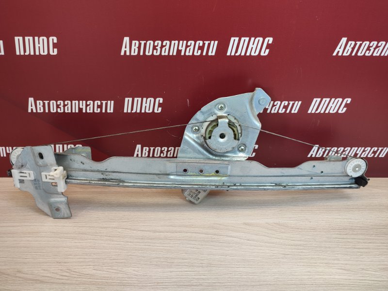 Стеклоподъемник    двери