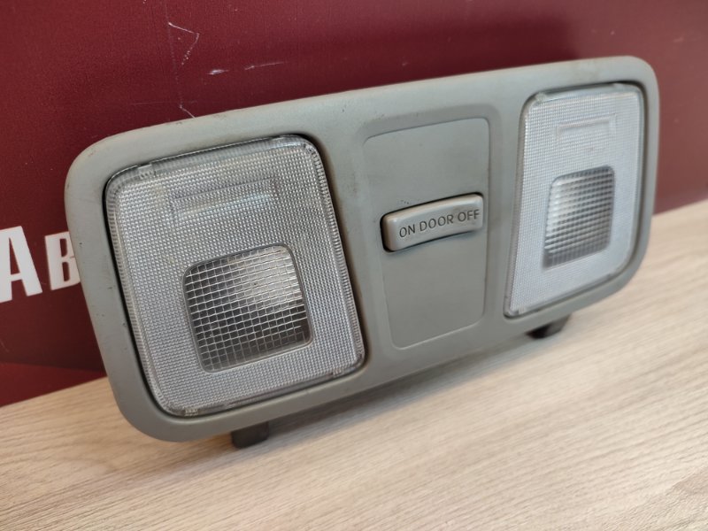 плафон освещения салона