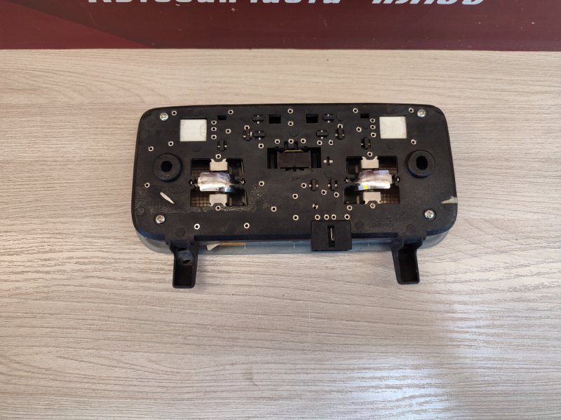 плафон освещения салона