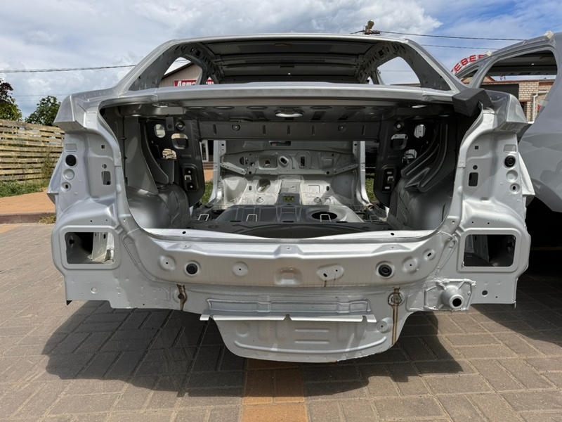 Задняя панель