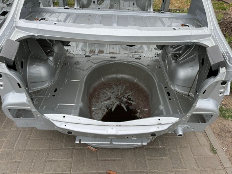 Задняя панель