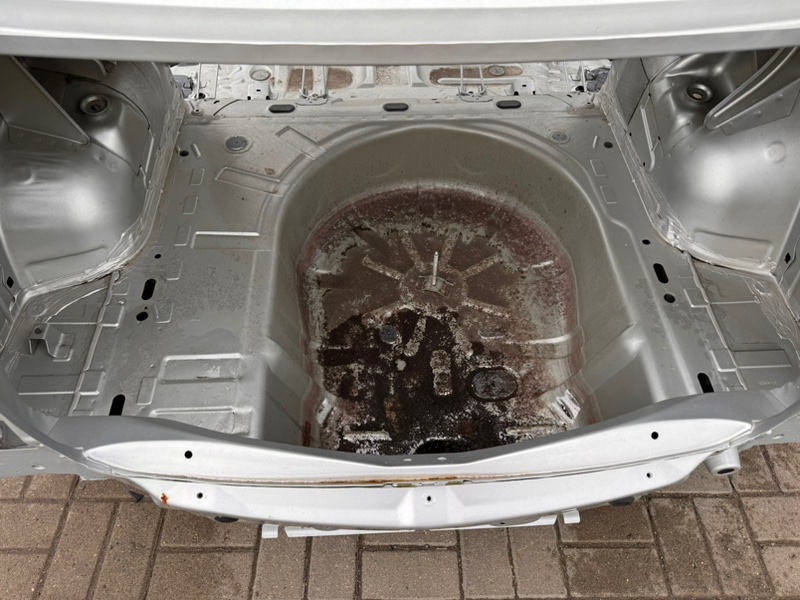 Задняя панель