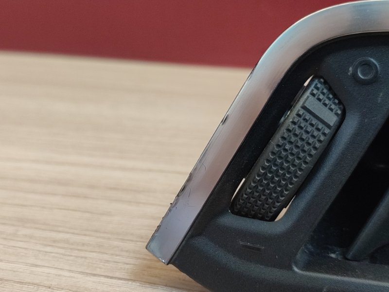 Воздушный дефлектор салона