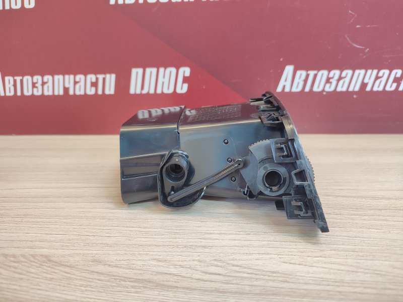 Воздушный дефлектор салона