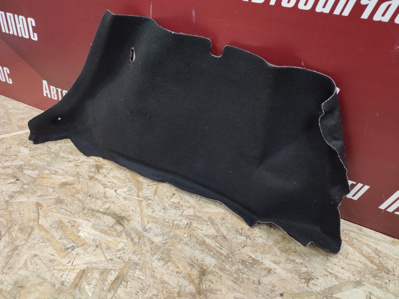 Обшивка багажника