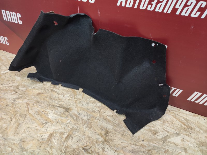 Обшивка багажника