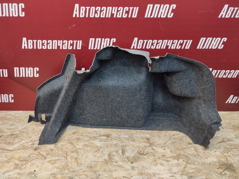 Обшивка багажника