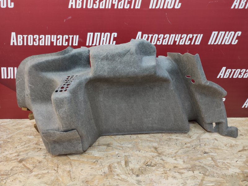 Обшивка багажника