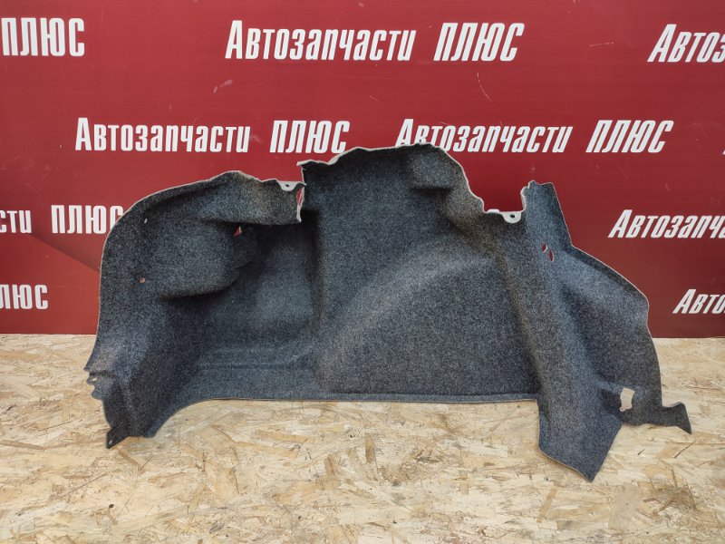 Обшивка багажника