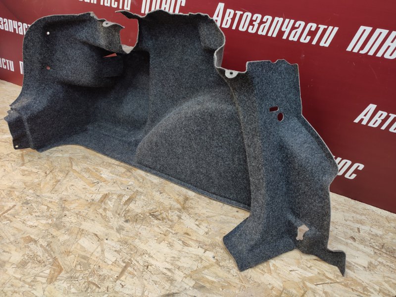 Обшивка багажника