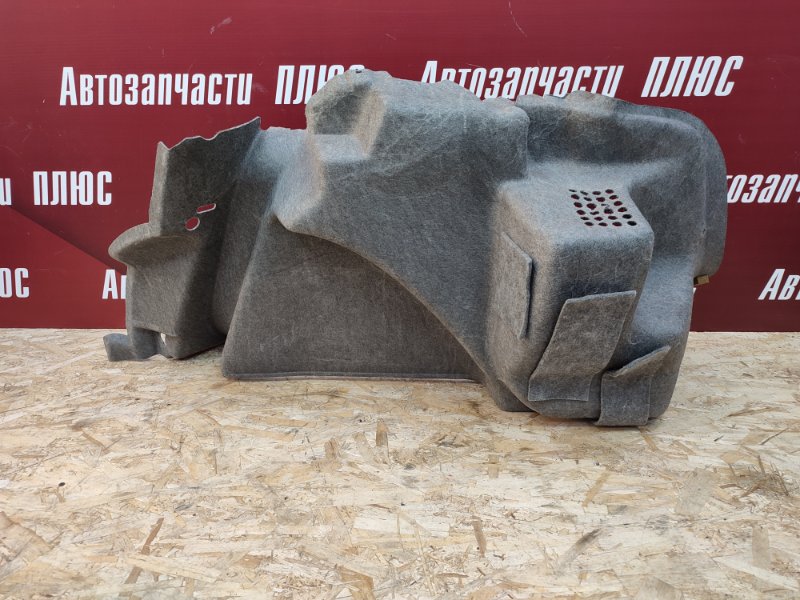 Обшивка багажника