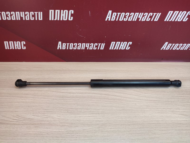 Амортизатор багажника