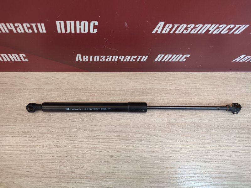 Амортизатор багажника