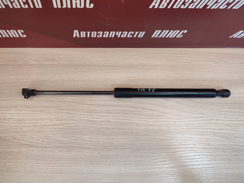 Амортизатор багажника