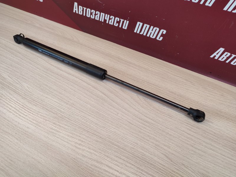 Амортизатор багажника