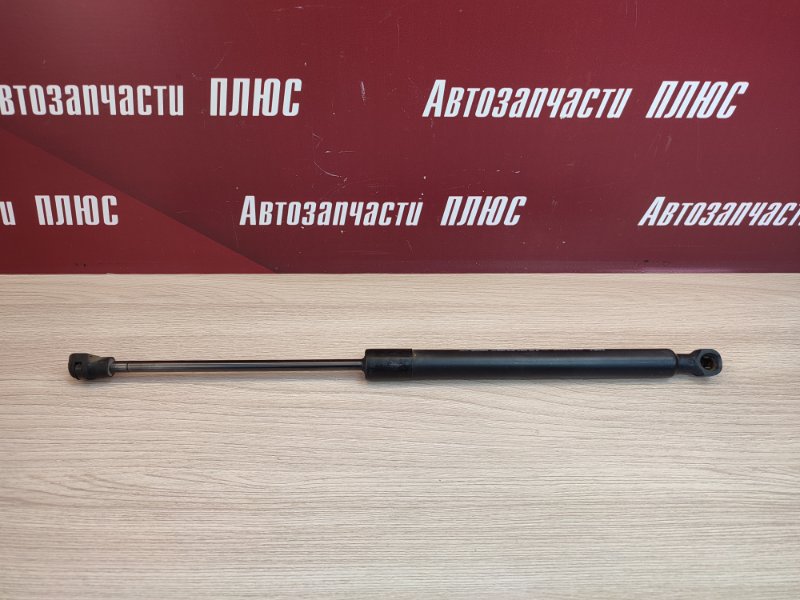 Амортизатор багажника