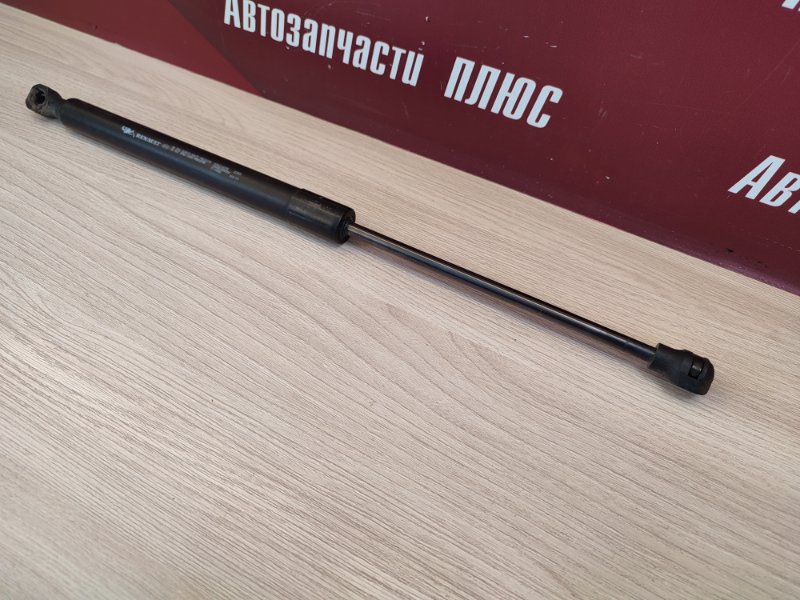 Амортизатор багажника