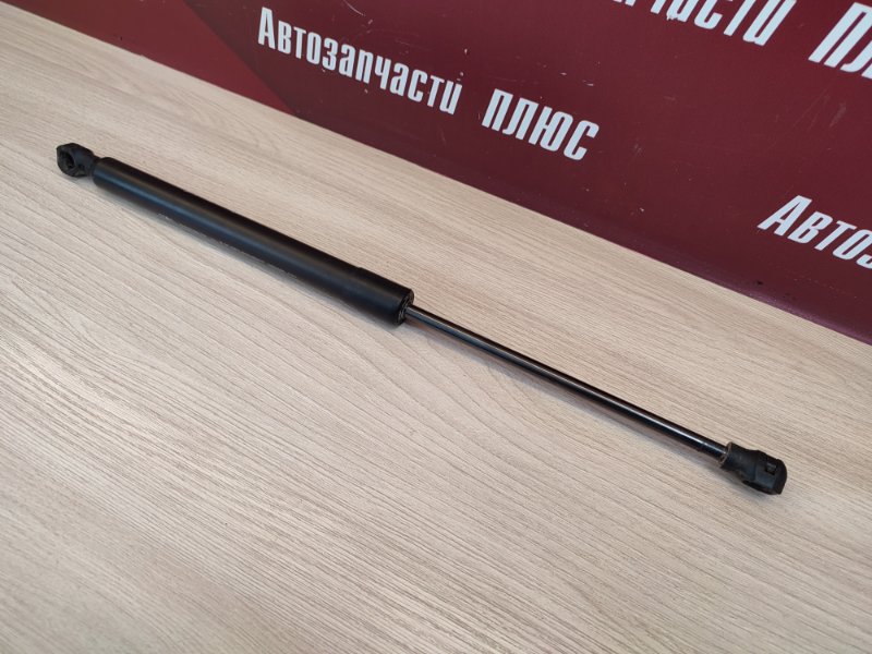 Амортизатор багажника