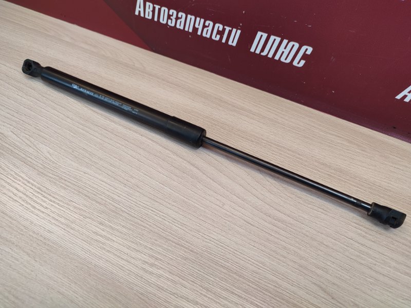 Амортизатор багажника