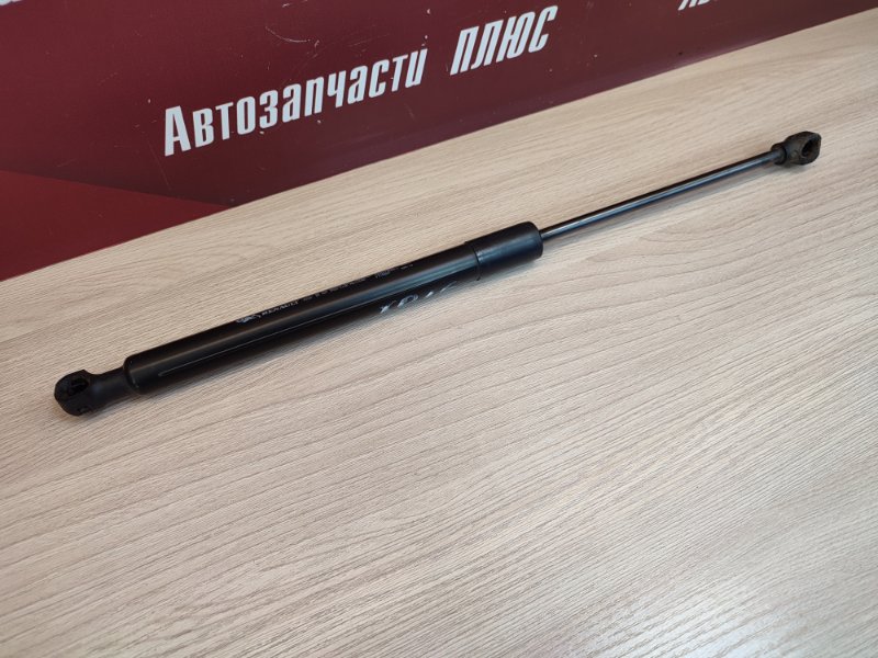 Амортизатор багажника