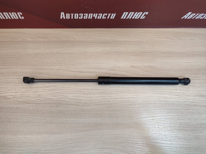 Амортизатор багажника