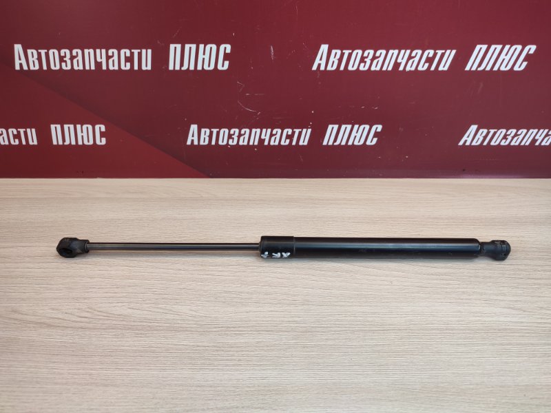 Амортизатор багажника