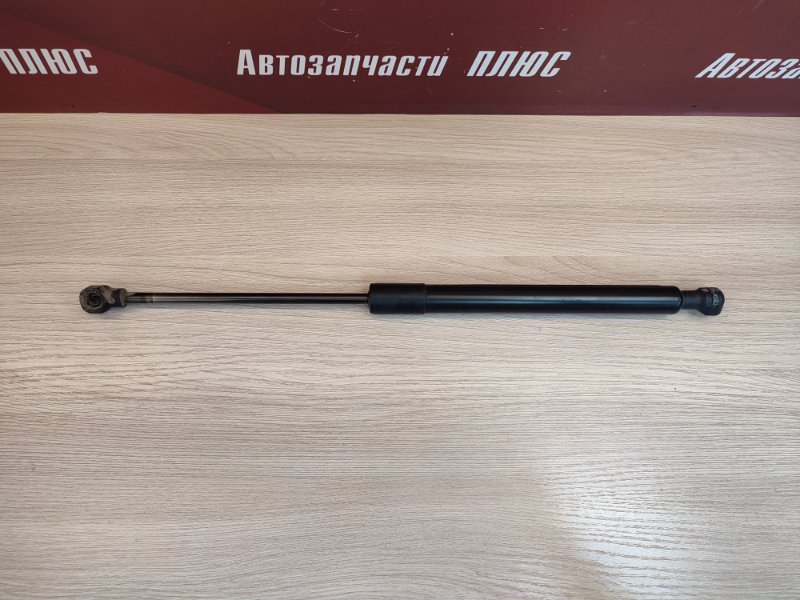 Амортизатор багажника