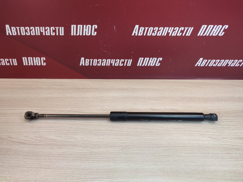 Амортизатор багажника
