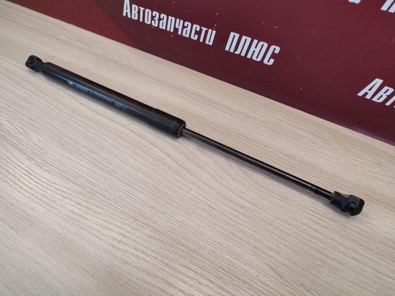 Амортизатор багажника