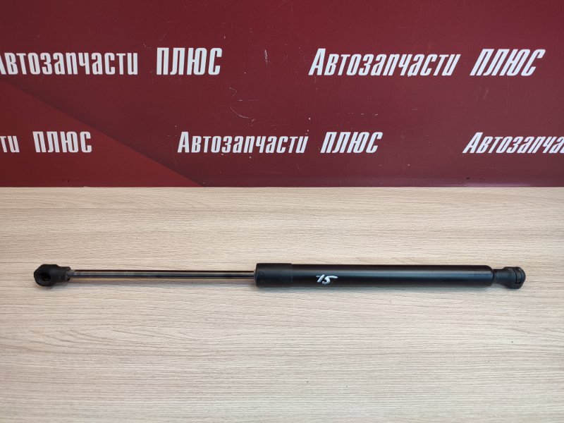 Амортизатор багажника