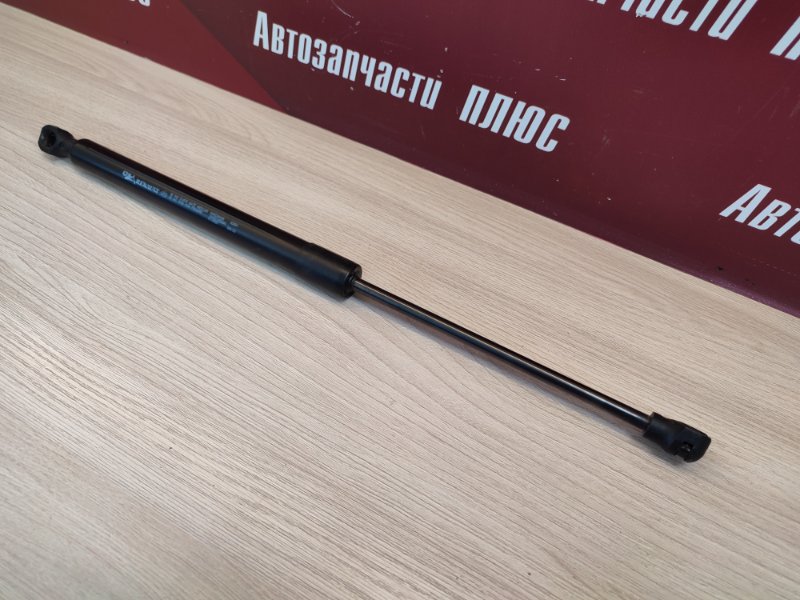 Амортизатор багажника