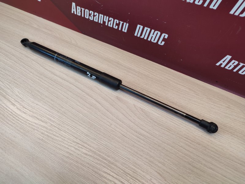 Амортизатор багажника