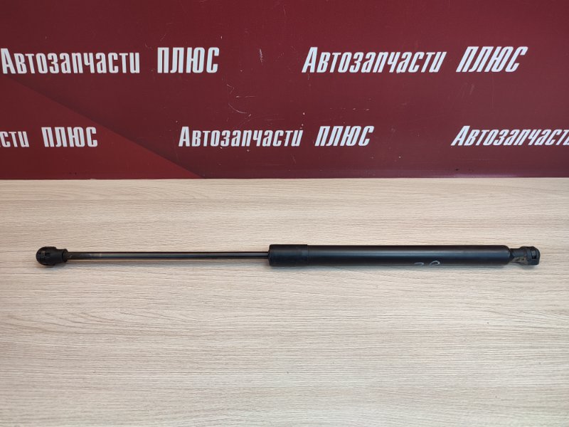 Амортизатор багажника