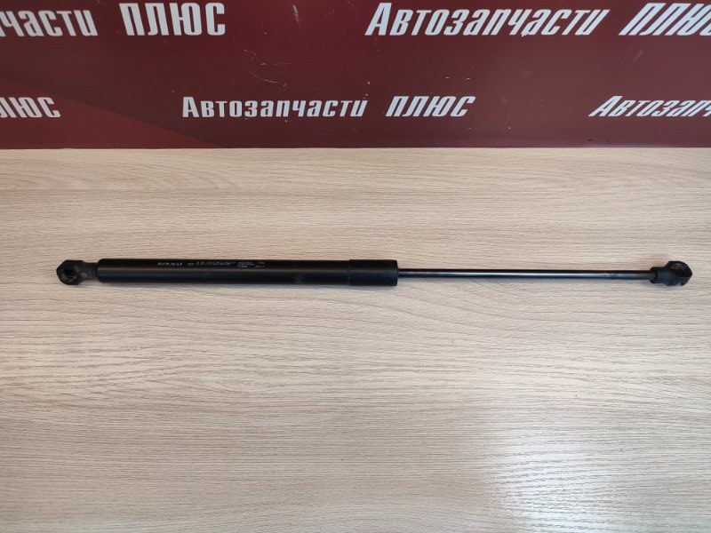 Амортизатор багажника