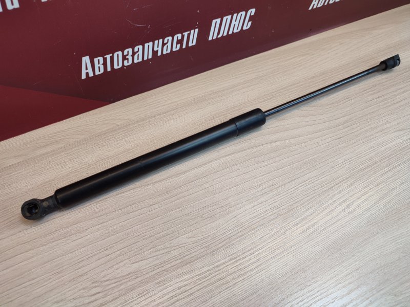 Амортизатор багажника